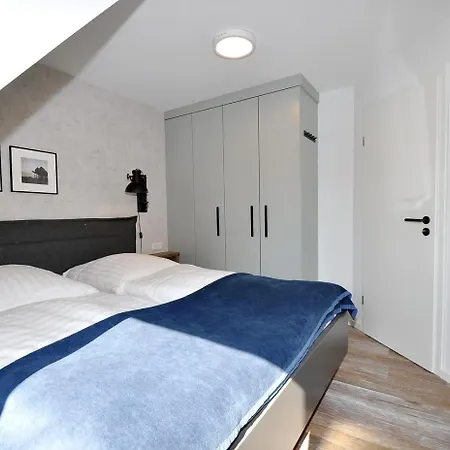 Doppelhaushaelfte Holiday home *
